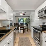 Seascape Villa - 9C