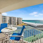 Holiday Surf And Racquet Unit 506