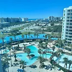 Palms Resort Huge Lagoon Pool 2Bd 2 Bth