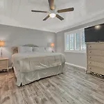 Southbay By The Gulf 72 A Remodeled Townhome With Private Beach Access Only 75 Yards To The Beach