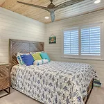 Southbay 101 Completely Remodeled 3 Bedroom Townhome Only 30 Yards From The Beach
