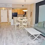 Poolside Paradise At The Palms Of Destin - 2303