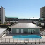 Remodeled 3 Bedroom Beach Condo - In The Heart Of Destin!