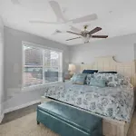Remodeled 3 Bedroom Beach Condo - In The Heart Of Destin!