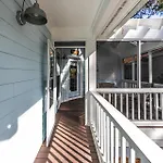 8852 Bay Pine Home
