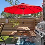 Luxurious Beach House, Private Heated Pool, Dedicated Office, Mins Walk To Beach & Shops
