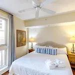 Baytowne Wharf - Pilot House #328/#330 Combo