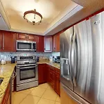 East Pass Towers 212