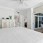 Jade East Towers 1520 By Newman-Dailey