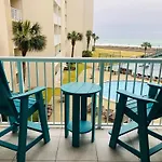 Holiday Surf And Racquet Unit 311