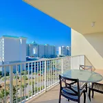 Ariel Dunes 708