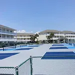 Sandpiper Cove 2017