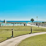 Edgewater 409 - Gulf Views! Beach & Pool Access!