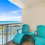 Holiday Surf And Racquet Unit 512