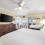 Holiday Surf And Racquet Unit 122
