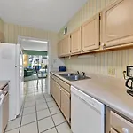 Southbay By The Gulf 103 Only 25 Yards From The Beach A 2 Bedroom Townhome In Destin