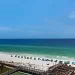 Holiday Surf And Racquet Club 707