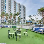 Walk To Beach Poolside Oasis In Palms Of Destin!
