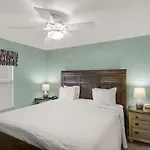 Pelican Beach Resort 405