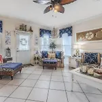 Castaway Cottage