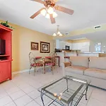 Pelican Pointe