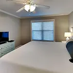 Beautiful Home In Destin With Outdoor Swimming Pool And 3 Bedrooms