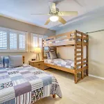 Beach House Condominiums C302 - Beachfront With Pool, Wifi, & Beach Service