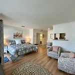 Sandpiper Cove 8251