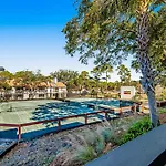 Tops\'L Tennis Village 55