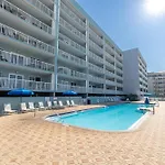 Destin On The Gulf 304-By Holiday Isle Properties