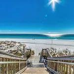 Beach House Condominiums C104 - Beachfront With Pool, Wifi, & Beach Service