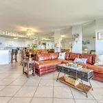 Beach House Condominiums C104 - Beachfront With Pool, Wifi, & Beach Service