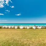 Beach House Condominiums D102 - Beachfront With Pool, Wifi, & Beach Service