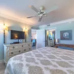 Beach House Condominiums D102 - Beachfront With Pool, Wifi, & Beach Service