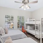 Vista Bluffs 90 ~ Casa Beachy Blanca