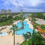 Luau II 6526