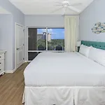 Luau I 6607 Flr6 1Br 1Ba 4