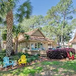 Fairways 180 \'Coral Cottage\'