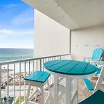 Holiday Surf And Racquet Unit 604