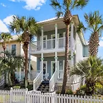 Claire De Lune With Private Beach Access