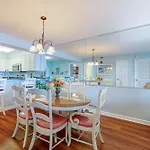 Pelican Beach Resort 1717