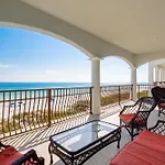 Gulf Front, Pool, Hot Tub- 2 Kitchens - Elevator