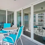 1095 Shoreline - Bedroom Beach Front Condo Free Beach Setup