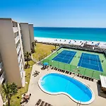 Holiday Surf And Racquet Club 711
