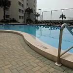 Holiday Surf And Racquet Unit 519