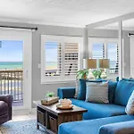 Holiday Surf And Racquet Unit 218
