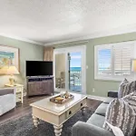 Holiday Surf And Racquet Unit 313