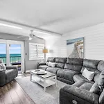 Holiday Surf And Racquet Unit 620