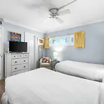 Holiday Surf And Racquet Unit 324