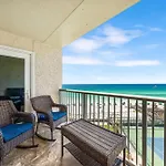 Holiday Surf And Racquet Unit 620